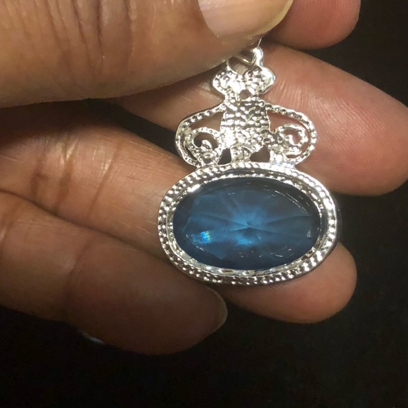 Charm Pendant - Picture 2 of 3